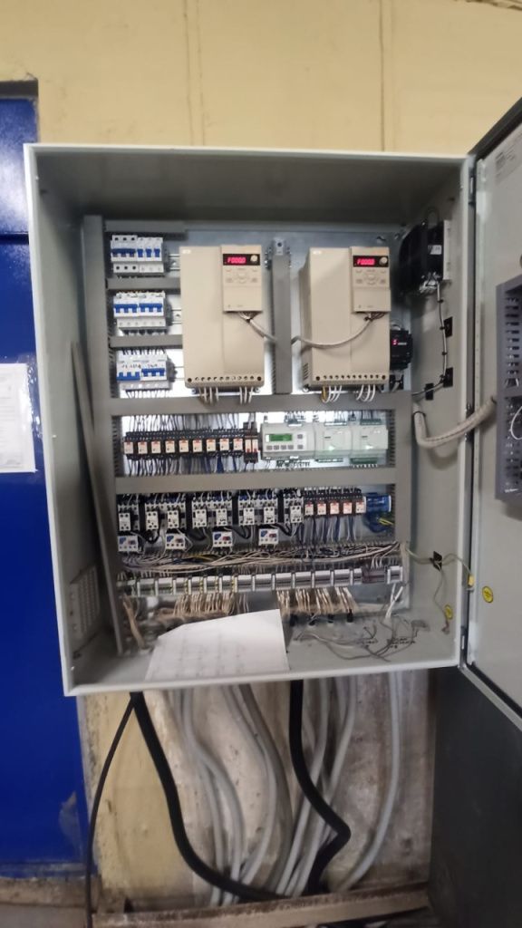 Продукция OKATEC: термостаты, вентиляционные решётки, преобразователи частоты OKATEC